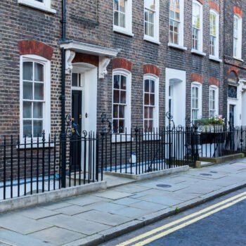 history of sash window